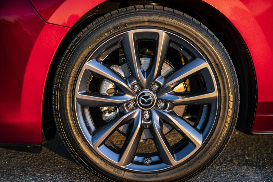 Колеса Mazda3 Hatchback 2019 года  (WW) (фото 22 из 40)